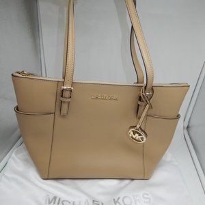 MICHAEL KORS Charlotte Large TAN Leather Tote Bag with side pockets